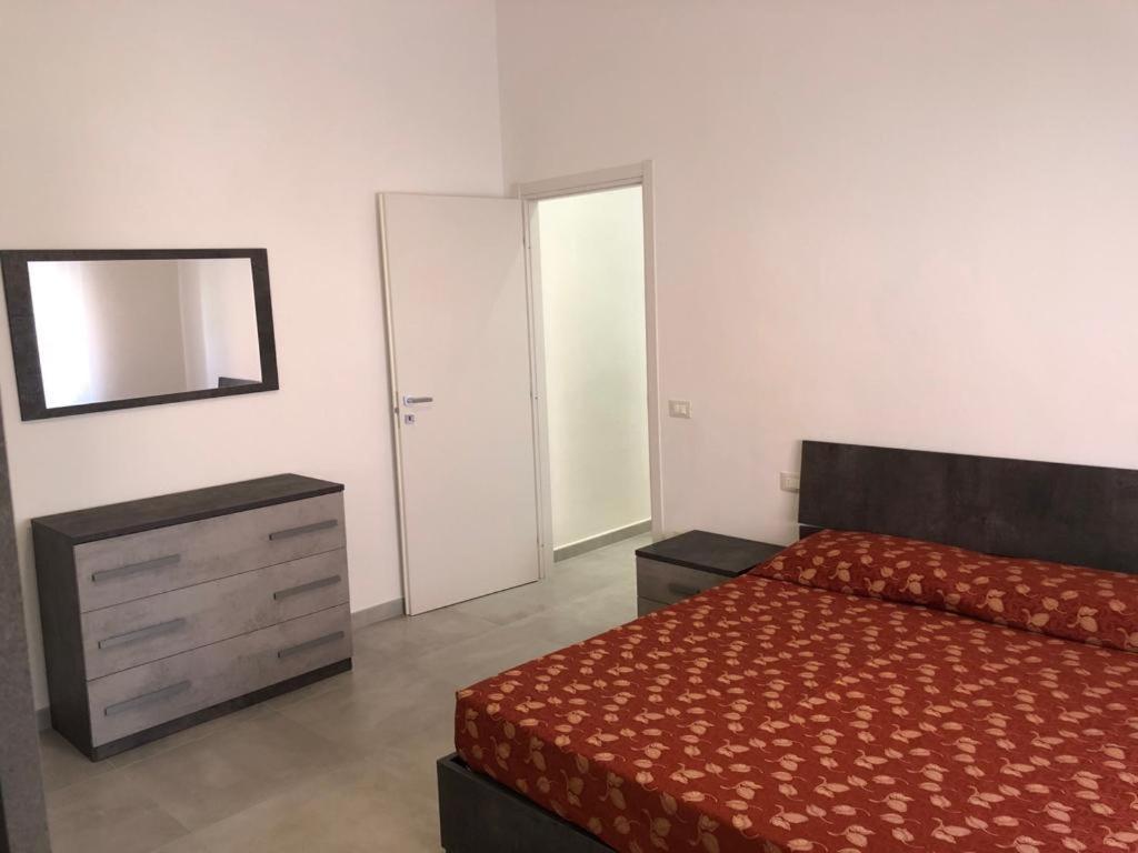 Hotel Est Пьомбино Экстерьер фото